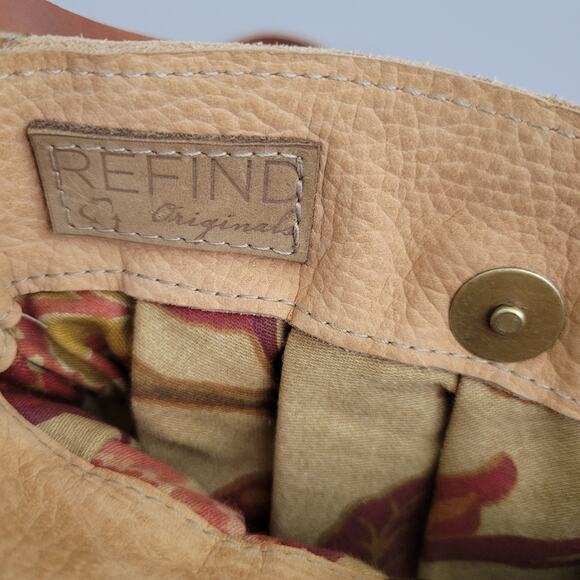 ReFind Originals Upcycled Leather Women's Designer Small Crossbody Purse - Picture 6 of 11